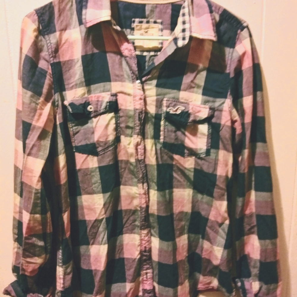 Hollister long sleeve button down shirt. Size large